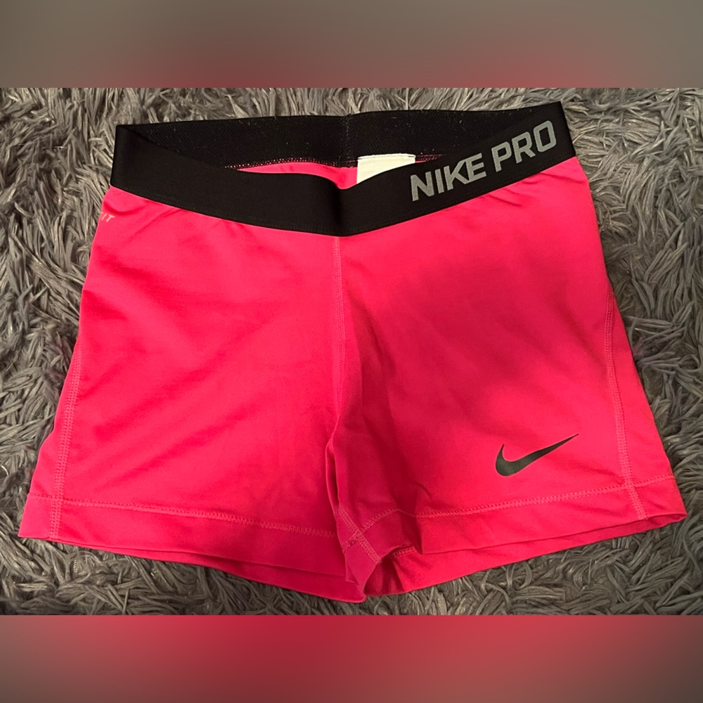 Nike pro
